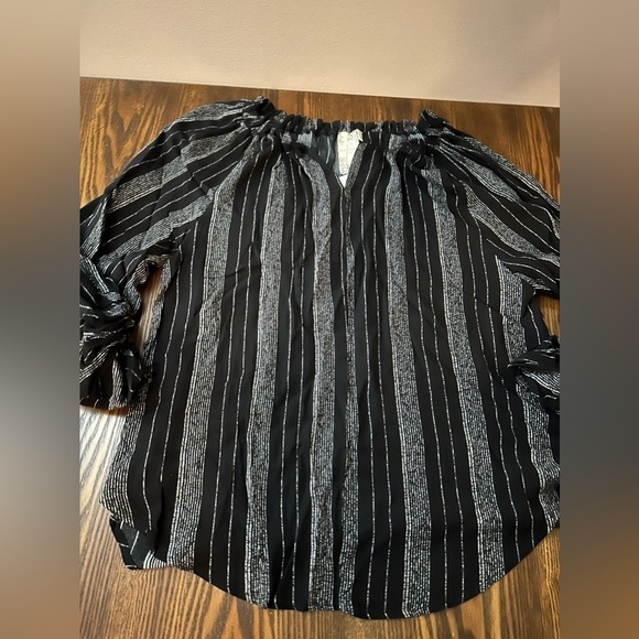 Blu Pepper boho blouse black white peasant sleeve women’s M striped top NWT - Picture 16 of 16
